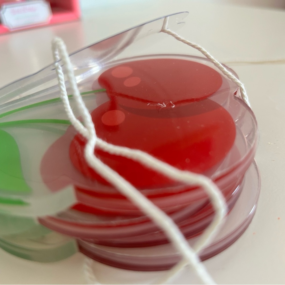HOLD 4 Red Cherry Shaped Acrylic Coasters NWT - Picture 4 of 4